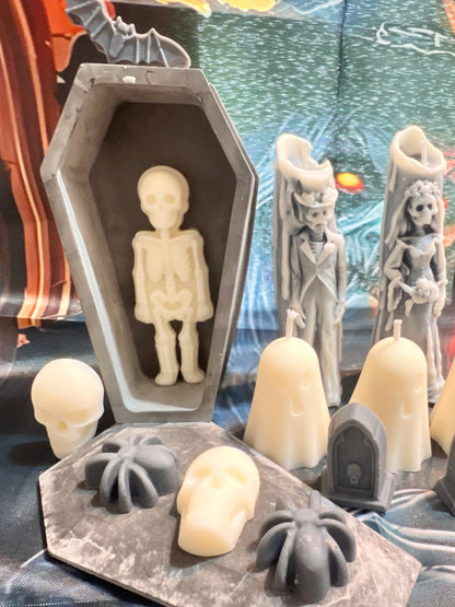 Skeleton Groom & Bride Candle